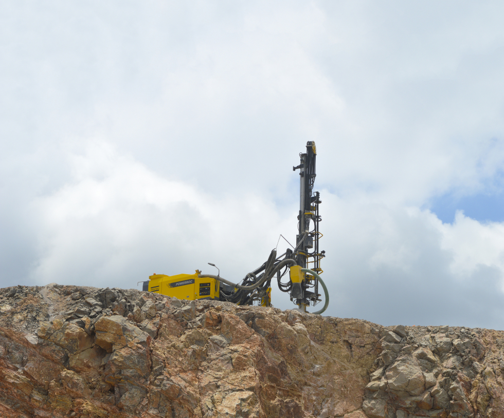 Mining and quarrying contractor Zemer Constructora recently became the first company in Mexico to acquire the Atlas Copco PowerROC T35 E drill rig.
