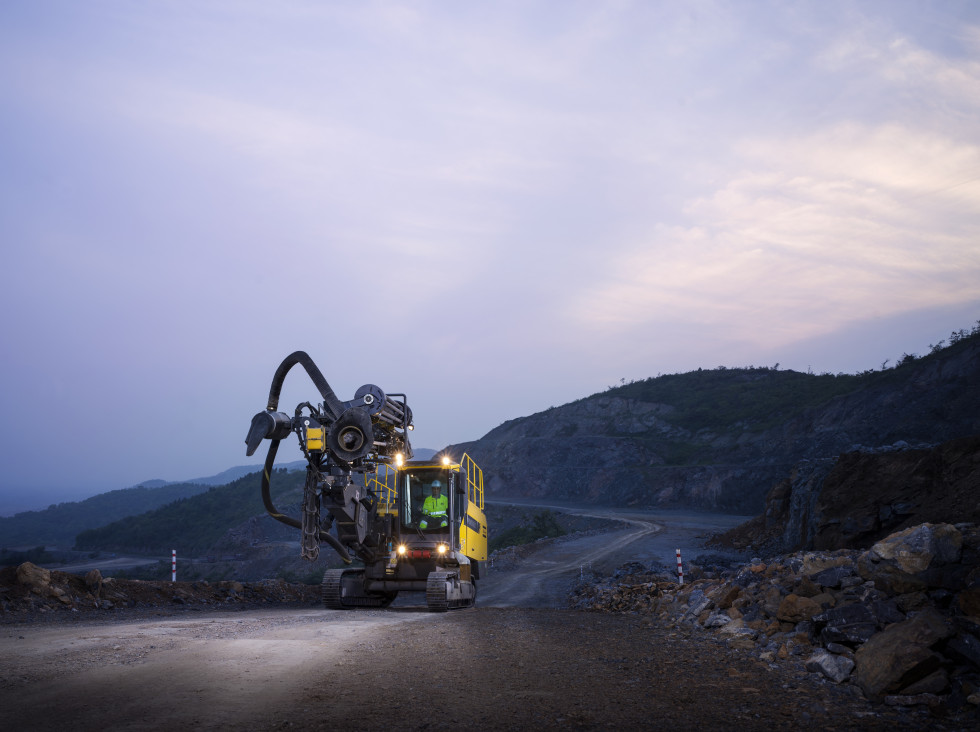 Now available worldwide: The new PowerROC T50 surface drill rig.